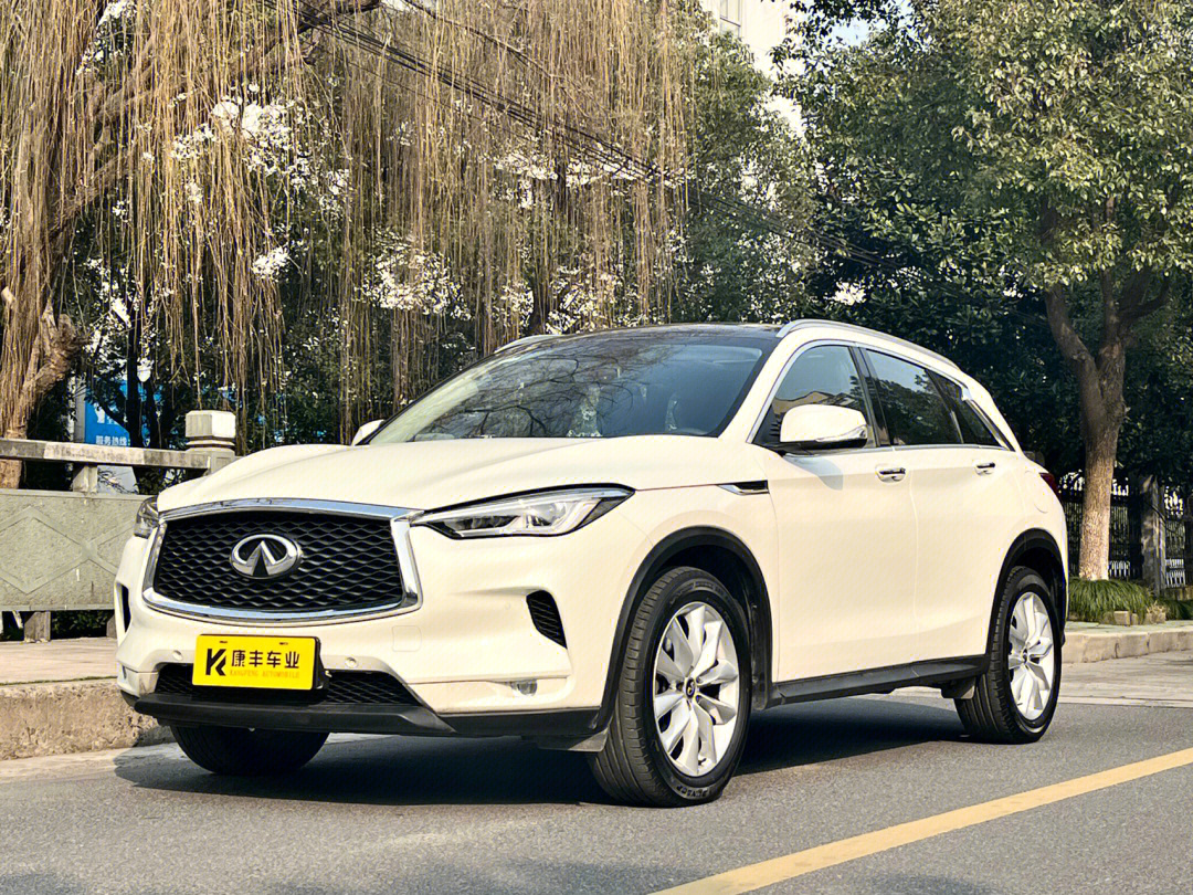 英菲尼迪qx5020t两驱时尚版