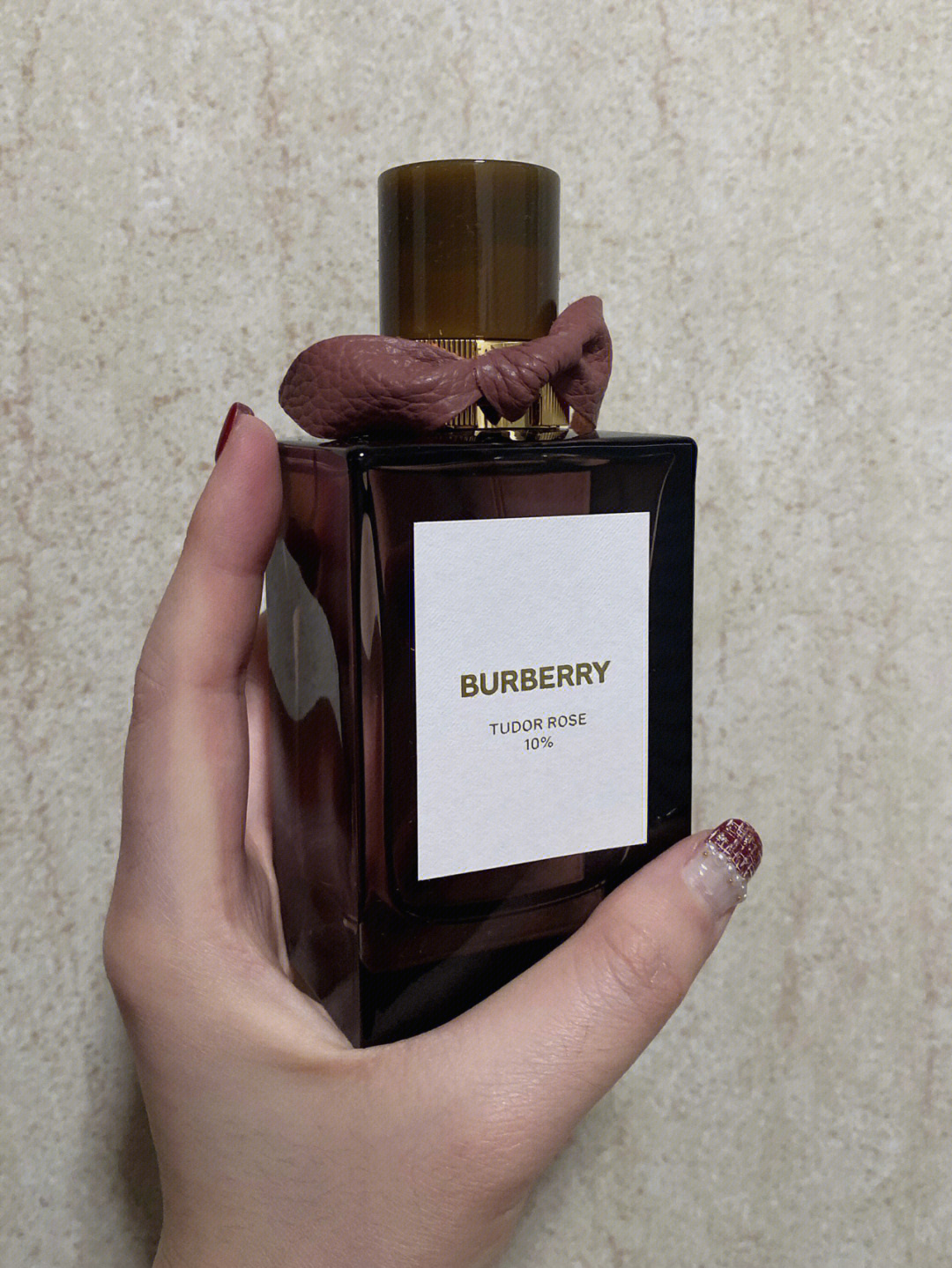 burberry高定香系列都铎玫瑰|香水中的女爵