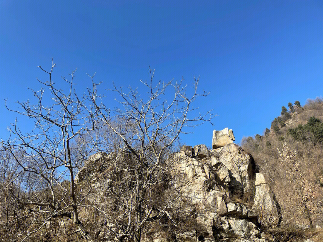 进山抱龙峪