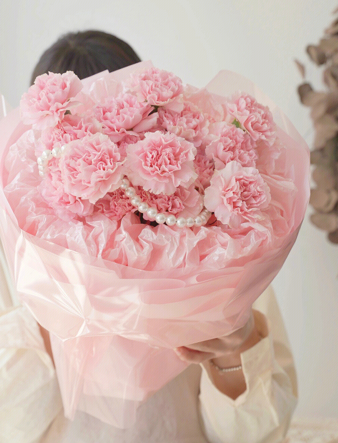 母亲节花束粉色康乃馨圆形包装
