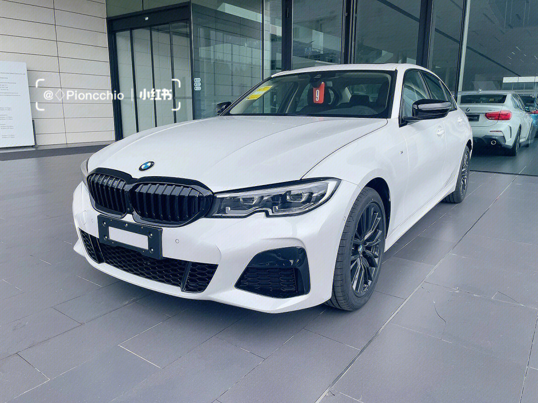 bmw宝马3系 325li耀夜白