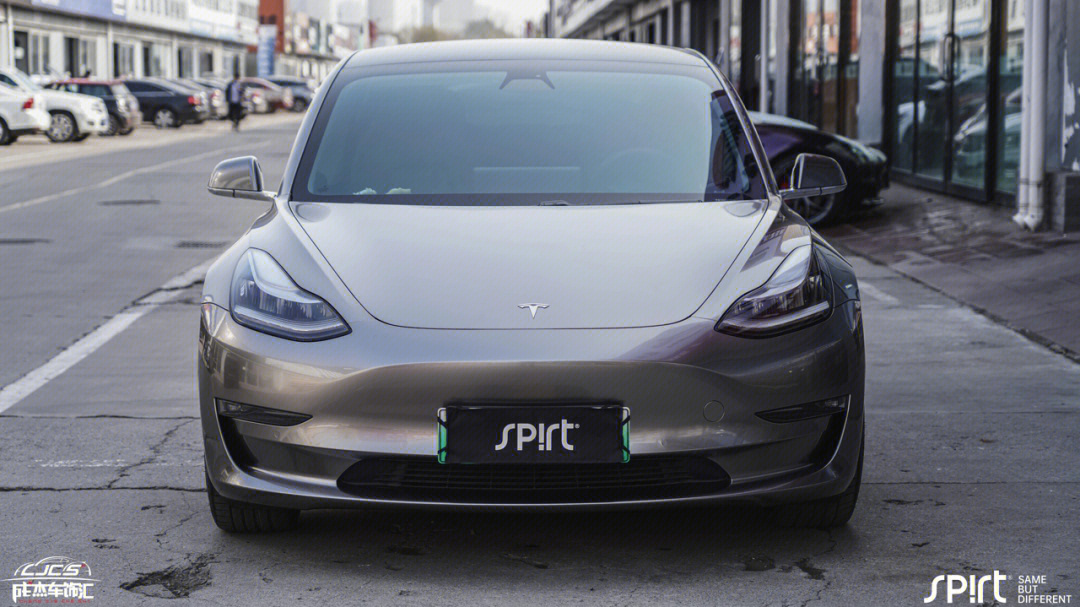 特斯拉model3改色液态金属银