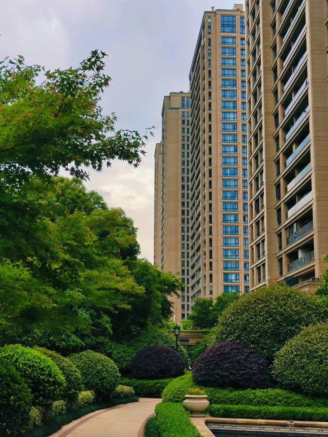 绿城明月江南滨江区曾经的豪宅