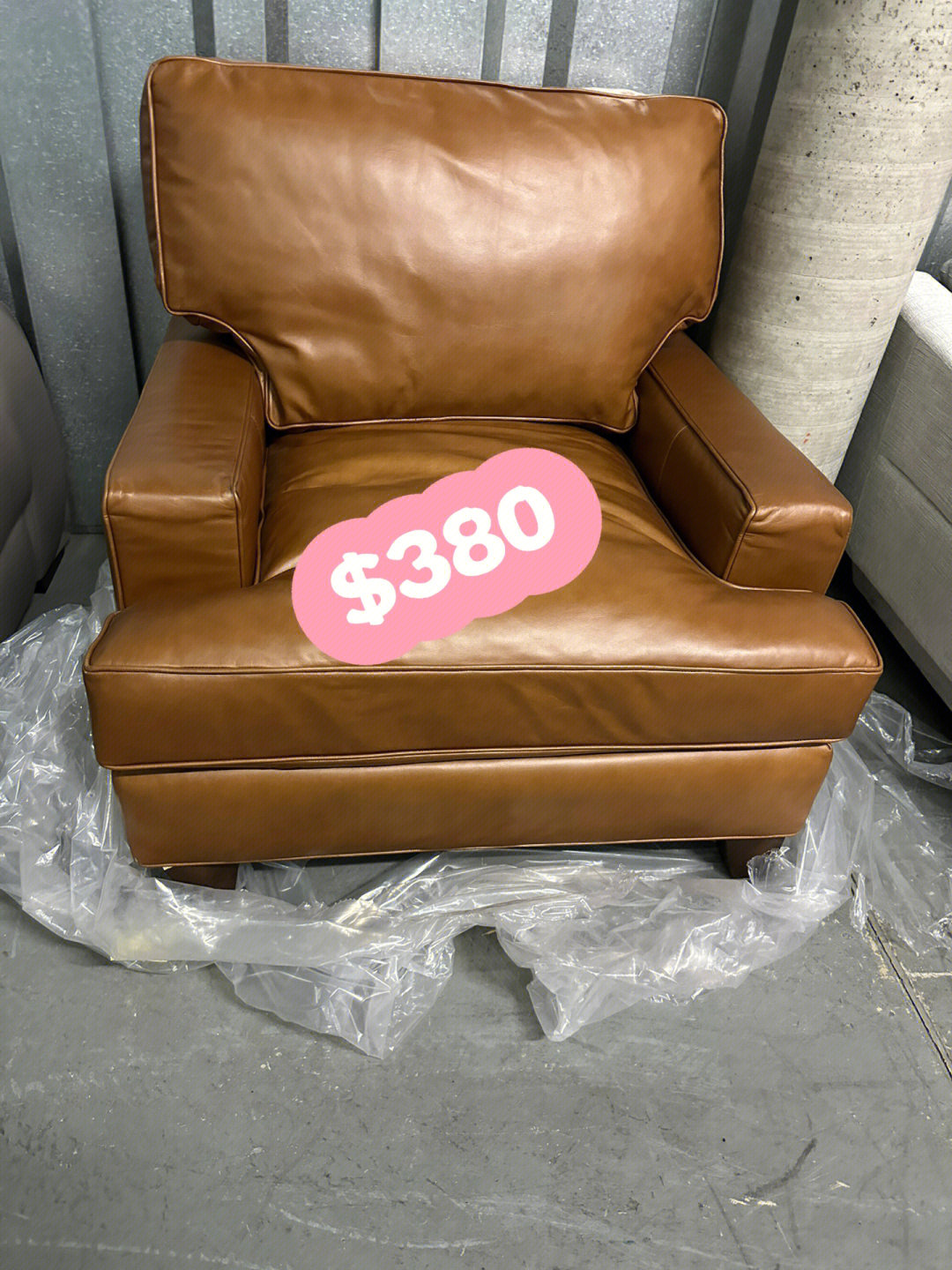 plush think 全新纯皮座椅 $380出